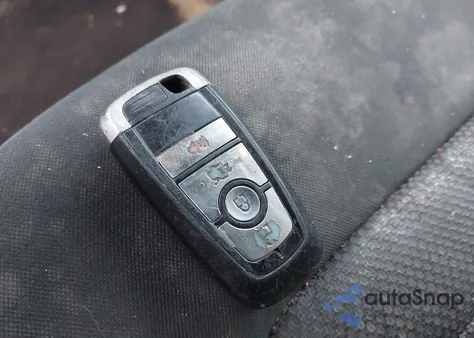 2019 Ford Fusion Hybrid Se z USA, uszkodzony, nr VIN 3FA6P0LU6KR165712